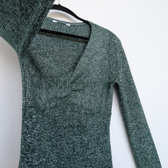 Metallic Green Silver Twist Front V Neck Rib Knit Long Sleeve Stretch Blouse - Picture 10 of 15